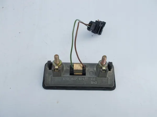 Takaluukun kahvan nappi Skoda Fabia I image 3