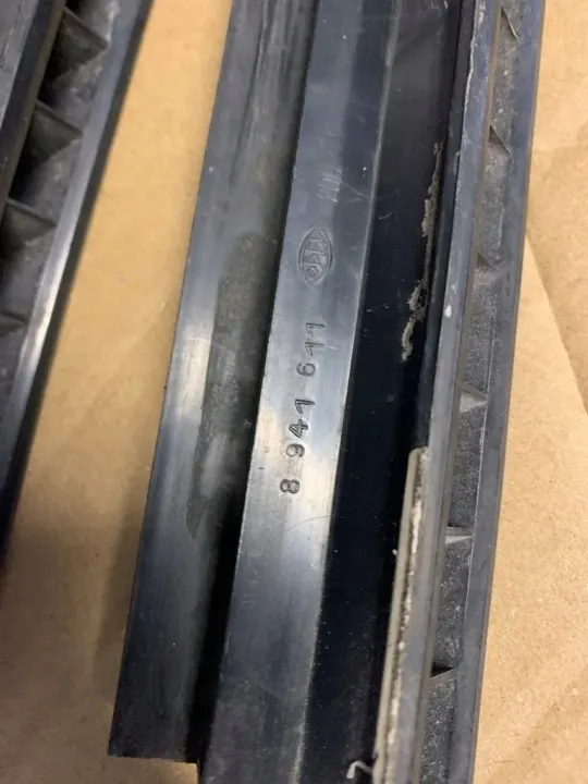 OEM 8941612 Bakre karossventilation för Opel Rekord C image 3