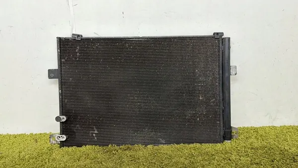 VW Amarok Ilmastointijäähdytin 2H0820411B image 2