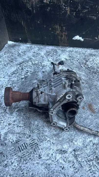Boîte de transfert Ford OEM F1GP-7L486-LF Occasion image 2