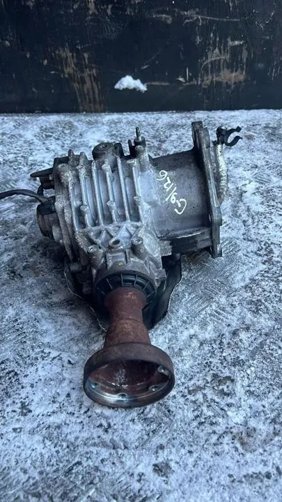 Boîte de transfert Ford OEM F1GP-7L486-LF Occasion image 5