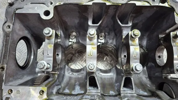 Moottorin Alaosa HN01 10XK14 OEM Citroen C3 image 10