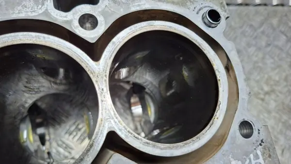 Moottorin Alaosa HN01 10XK14 OEM Citroen C3 image 3