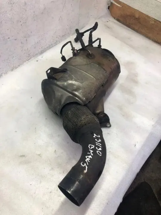 BMW 5 E60 Vaimennin OEM 40702200017 3.0L Diesel image 2