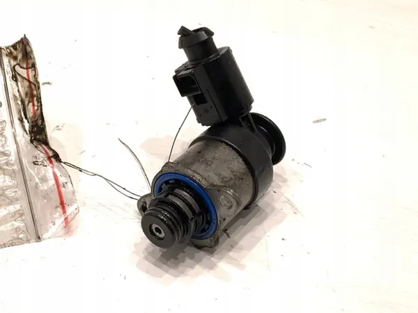 Régulateur Pression Carburant OEM 0928400768 VW Passat B7 image 2