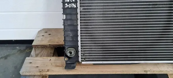 A6 C6 Radiador de Agua 3.0 TFSI V6 4F0121251AF image 3