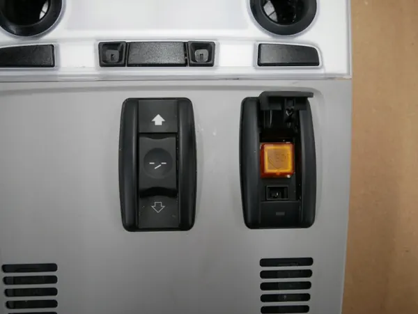 BMW OEM 9225511 Sisätilojen Katkovalo Matkustamossa image 3