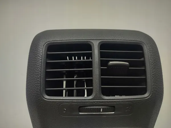 Grelha de Ventilação Tunnel Apoio 1K0819203A Golf V Jetta image 3