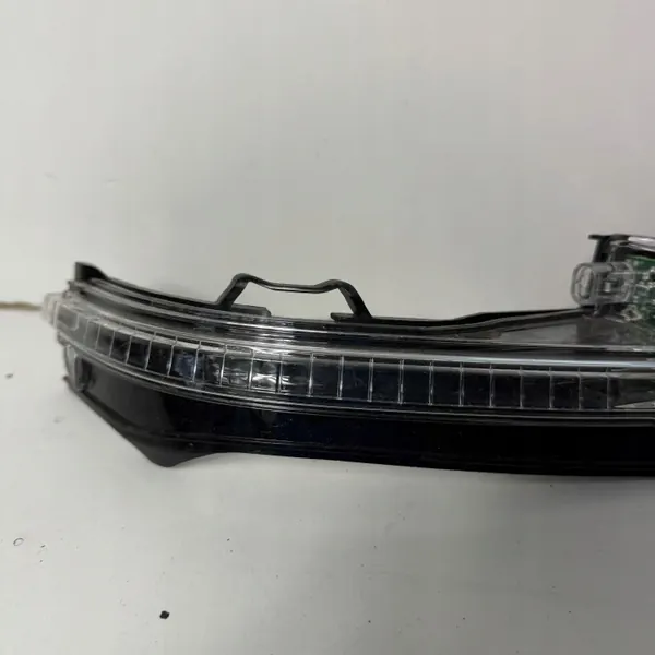 Clignotant LED Miroir OEM 4M0949102A pour Audi Q7 SQ7 image 3