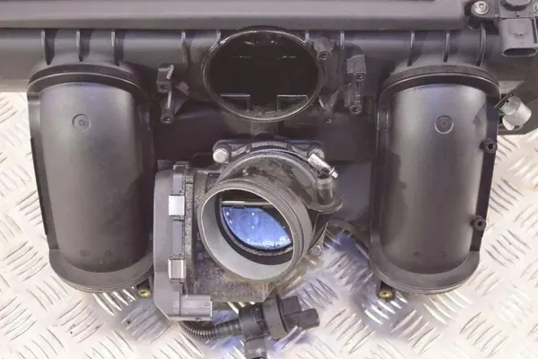 Collecteur d'admission BMW 3 (E90) 3.0L Essence 51750610 image 7