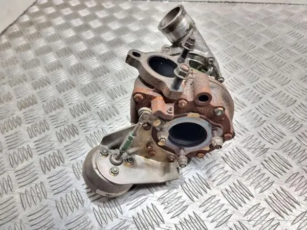 Turbo TOYOTA COROLLA VERSO 2.2L diesel 100kW image 3