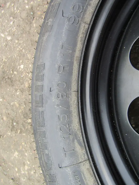 Volvo V70 2 Tipo S Roda sobressalente OEM 9209872 image 3
