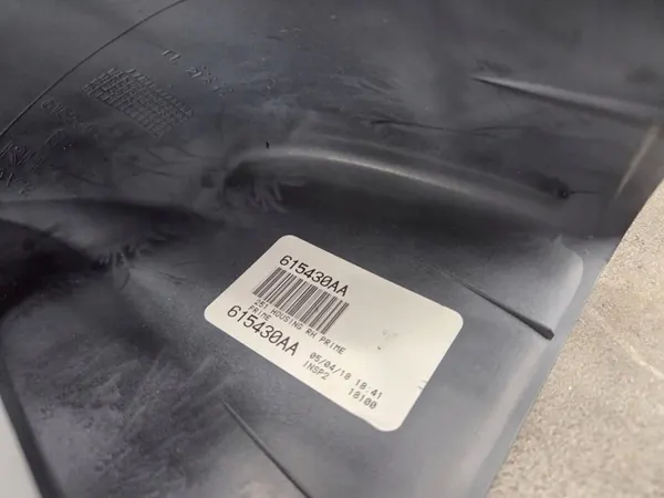 OEM 615200 oikean peilin runko Mercedes GL:lle image 7