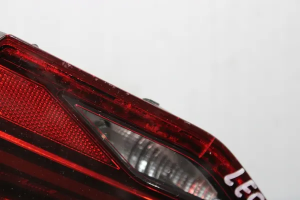 Luz trasera derecha SEAT LEON III 5F 5F0945308J image 2