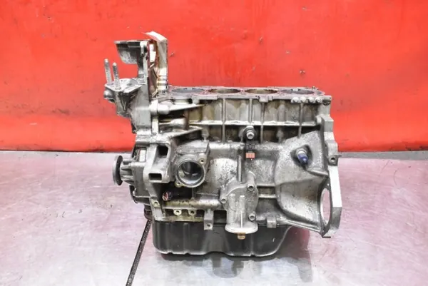 Bloco motor inferior Mitsubishi OE 4A92 image 4
