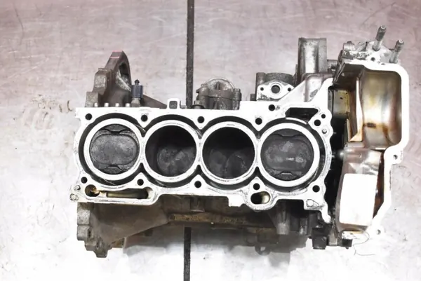 Bloco motor inferior Mitsubishi OE 4A92 image 7