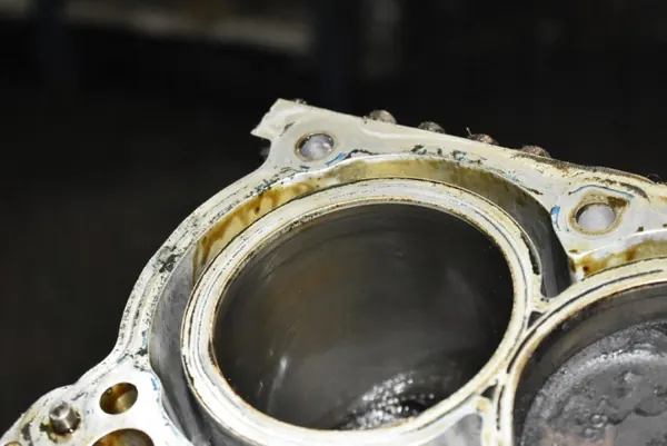 Bloco motor inferior Mitsubishi OE 4A92 image 8