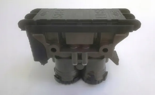 Válvula Moduladora EBS Trasera OE 22225566 Renault image 3