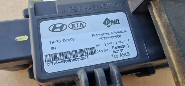 Sensor de impacto peatonal Hyundai Tucson OEM 79170-D7000 image 4
