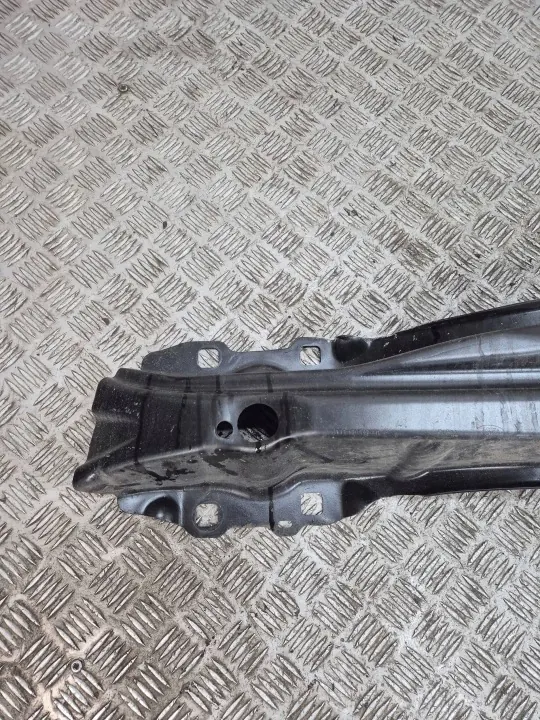 Jaguar F-Pace Takaosan vahvistuspalkki OEM GX73178892 image 3
