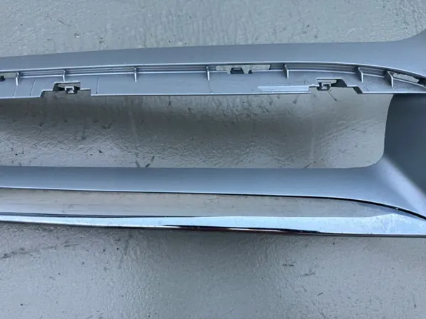 MERCEDES C-KLASA W205 AMG Grille Avant a2058880160 image 3