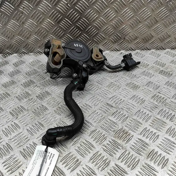 Separador de óleo Audi A3 Sportback 06K103213A image 2