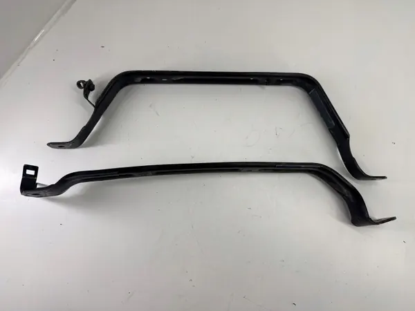 Polttoainesäiliön kiinnityssarja OEM CN159054AA Ford image 3
