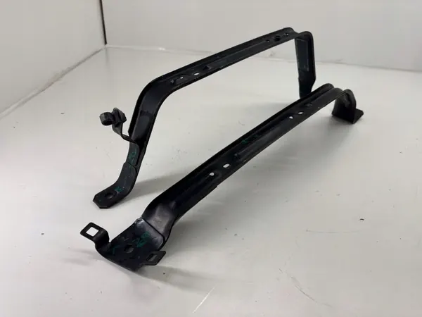 Polttoainesäiliön kiinnityssarja OEM CN159054AA Ford image 5