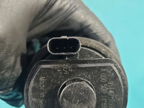 Pompe de circulation d'eau BMW i3 Électrique 9147359 A0005001486 image 4