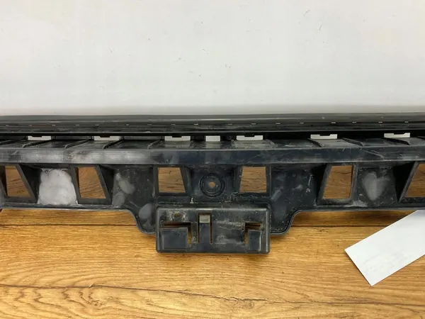 Deslizamento de montagem do para-choque traseiro Dodge Charger 2015+ image 3