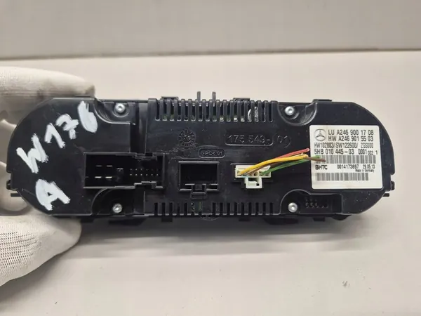 Panneau de Contrôle A/C Mercedes W176 W246 A2469001708 image 5