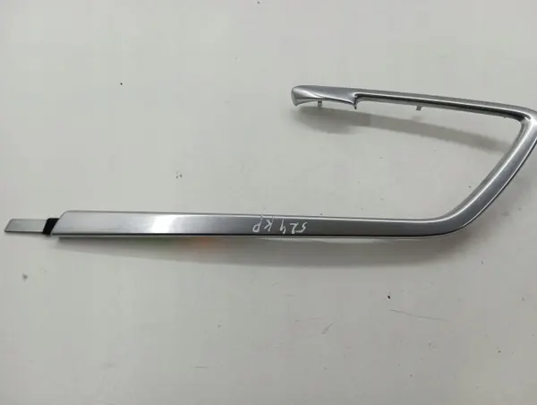 Volvo S60 2012 Jupes Latérales OEM 8635848 image 5