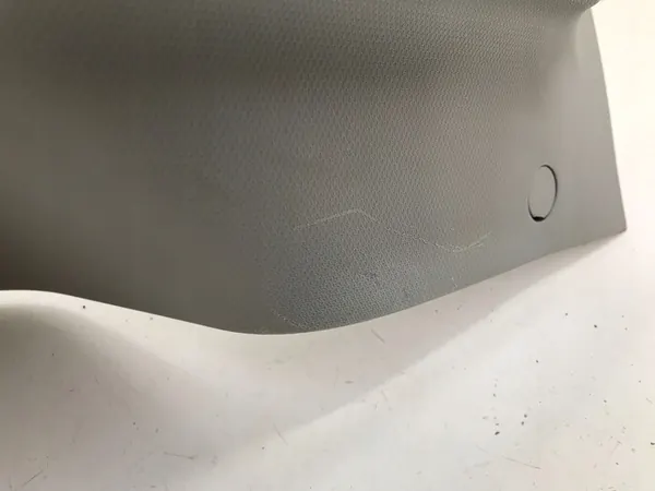 MG ZS EV 2021 Oikean Takapilarin Suojus 10360721 image 5