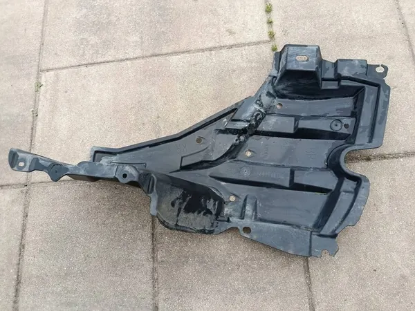 Nedre motorhuvud höger sida Toyota Yaris III OEM 514410D230 image 4