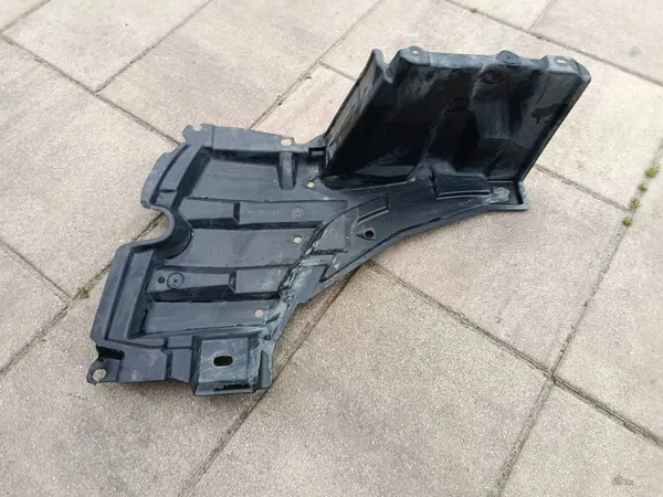 Nedre motorhuvud höger sida Toyota Yaris III OEM 514410D230 image 8