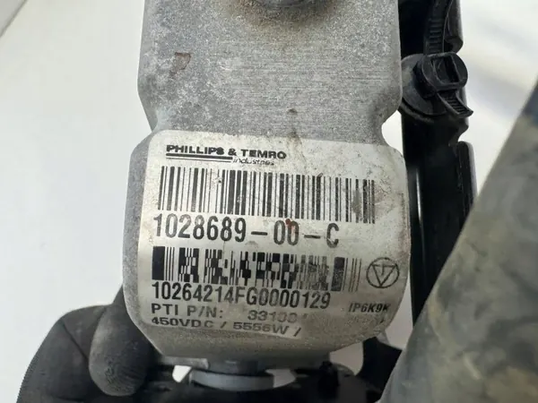 Tesla Model S 2014 Koelvloeistofverwarmer OEM 102868900C image 5