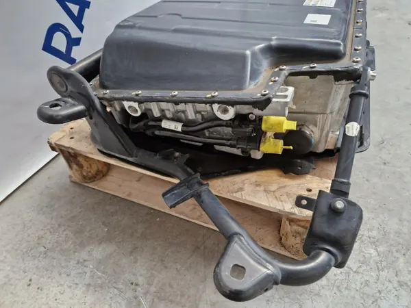 Mercedes-Benz OE Akku 43Ah A1779025318 image 10