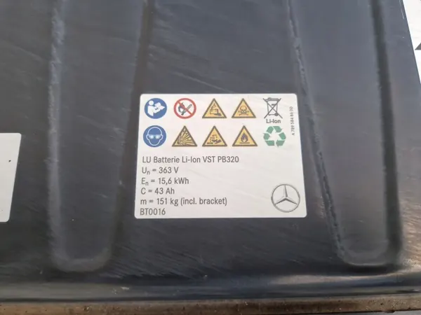 Mercedes-Benz OE Akku 43Ah A1779025318 image 4