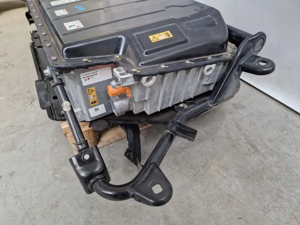 Mercedes-Benz OE Akku 43Ah A1779025318 image 8