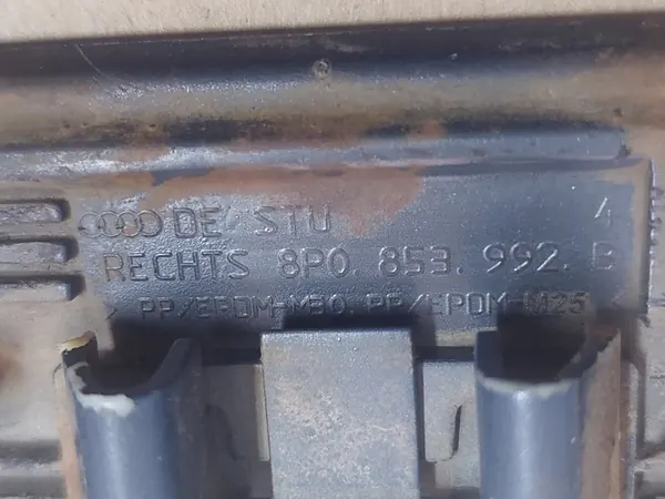 AUDI A3 8P Garniture d'aile avant droite Bleue OEM image 4