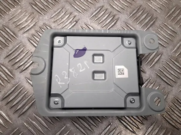 Audi Q5 Audioversterker OEM 85E035465H Gebruikt image 3