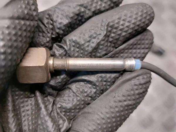 Sensor Lambda + Sensor de Escape VW Golf V 1.4 FSI image 3