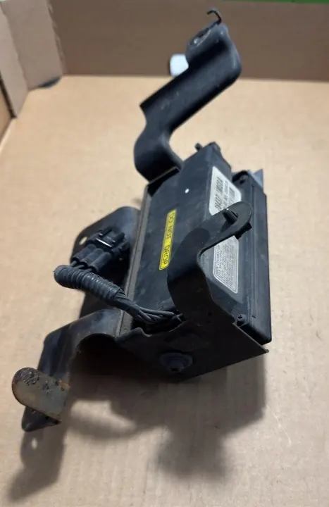Distronic Radarsensor Infiniti OEM 28437 1MG0A image 5