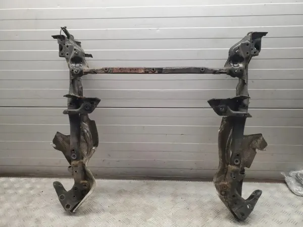 Audi A6 C7 4G moottorin tuki OEM 4G0399315L image 6