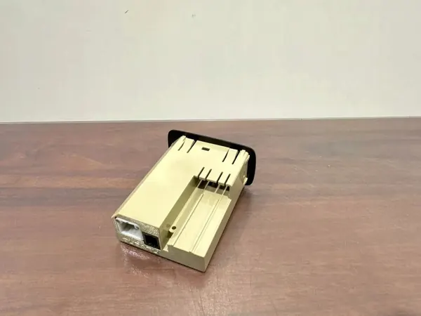 Tomada USB Subaru Ascent OEM 86257VA030 image 4