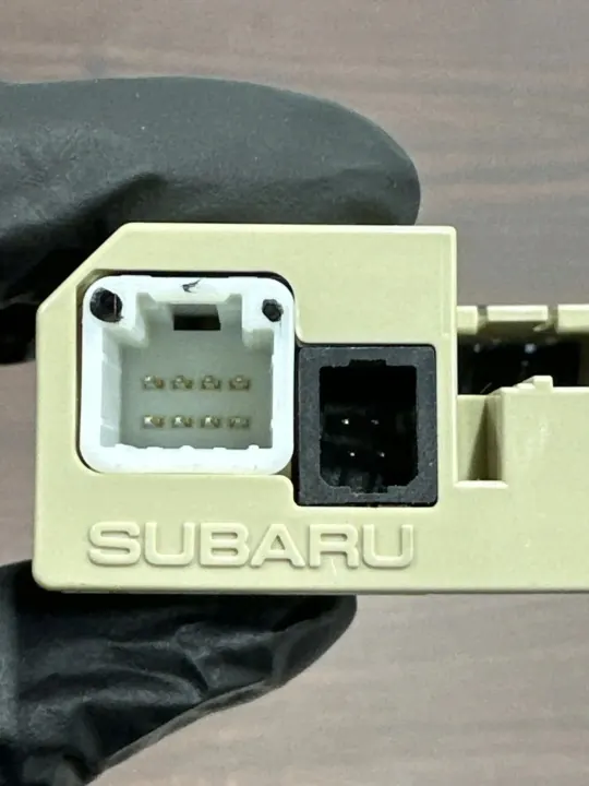 Tomada USB Subaru Ascent OEM 86257VA030 image 5