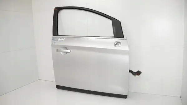 OEM 360184068 etu-oikea ovi Ford Kuga MK1:lle image 3