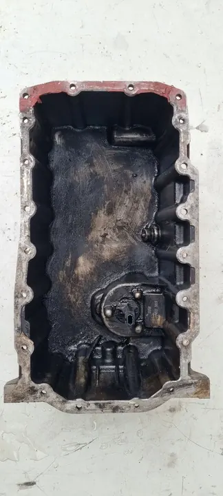 Oljetank 03L103603H VW T5 2.0TDI image 2