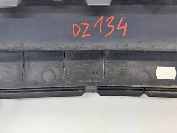 Audi Q5 Bakre stötfångardiffusor 8R0807941 image 10