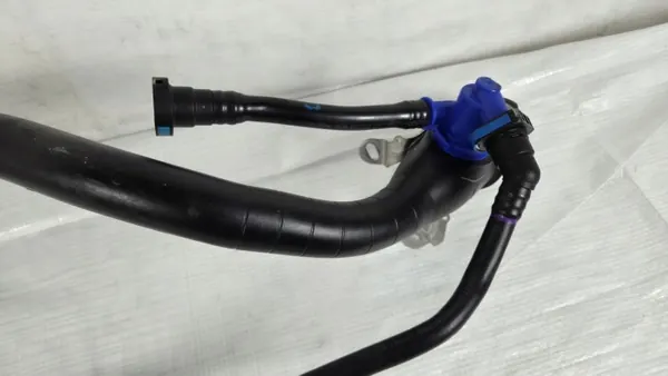 BMW X3 G45 Kraftstoff-Einfüllstutzen OEM 5A37B79 image 3